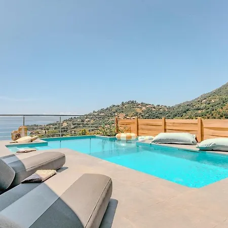 Rooftop In Lavandou, Panoramic View شقة *