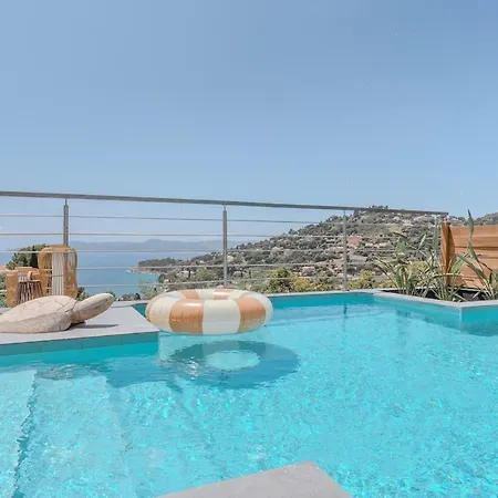 Rooftop In Lavandou, Panoramic View Ле-Лаванду
