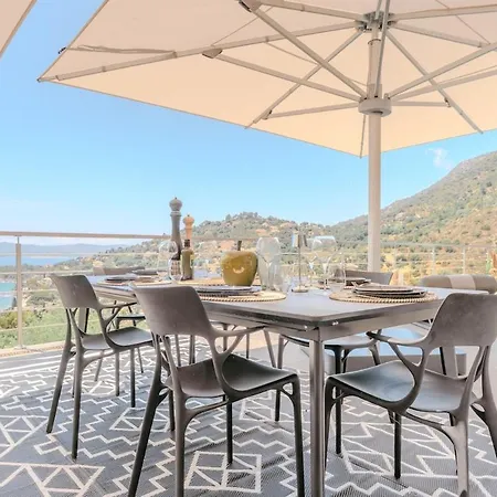 شقة Rooftop In Lavandou, Panoramic View