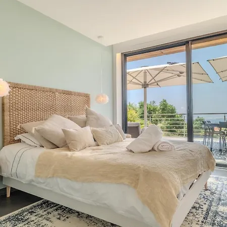 Апартаменты Rooftop In Lavandou, Panoramic View Ле-Лаванду
