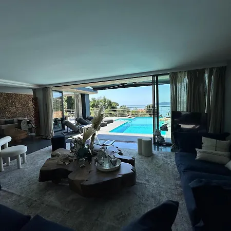 Rooftop In Lavandou, Panoramic View Apartment